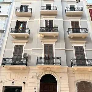 Center Eighty-five Bari