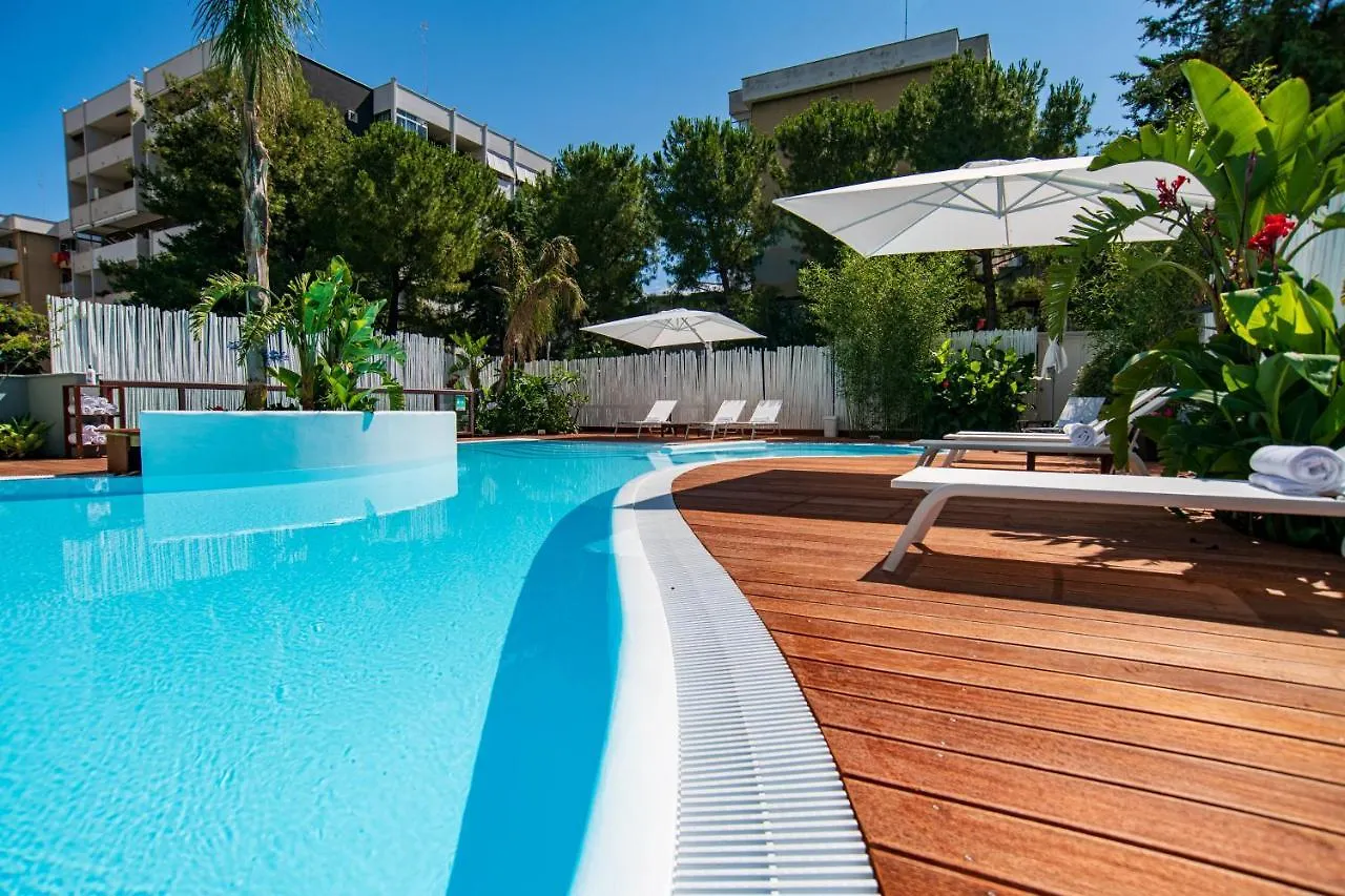 Hi Hotel Bari 4*,  Italy