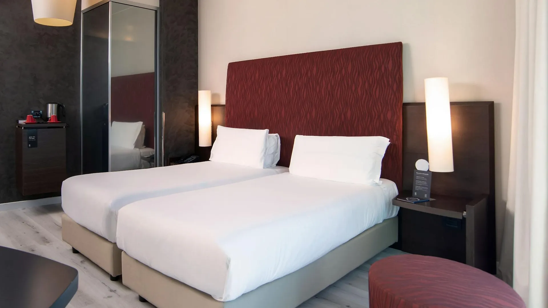 Hi Hotel Bari 4*,